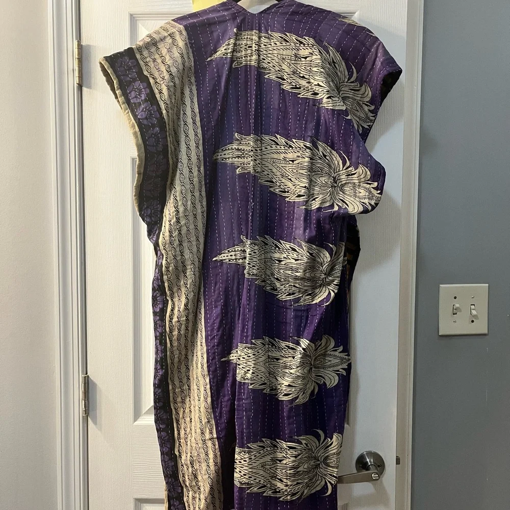 Kantha Bae Ruana - Picture 2 of 4